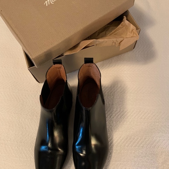 Madewell Nico leather “chelsea” boots. - Picture 9 of 10